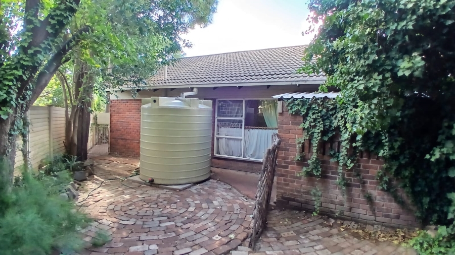 4 Bedroom Property for Sale in Brandwag Free State